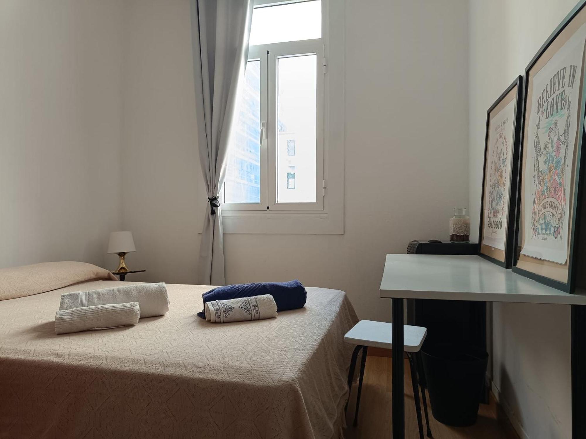 Appartement Piso Antiguo, Muebles Viejos, Muy Sencillo, Alquilado En Invierno A Estudiantes, Sin Ascensor, Cocina Antigua A Gas, Edificio Muy Antiguo à La Corogne Extérieur photo